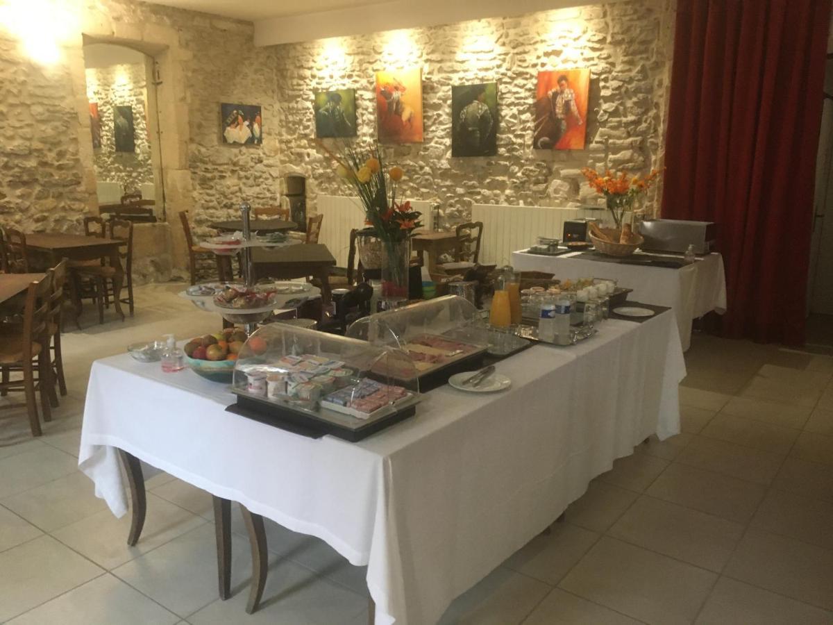 Hostellerie De La Source Arles Zewnętrze zdjęcie