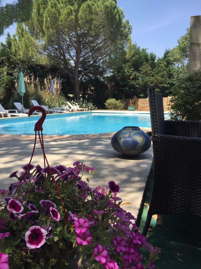 Hostellerie De La Source Arles Zewnętrze zdjęcie